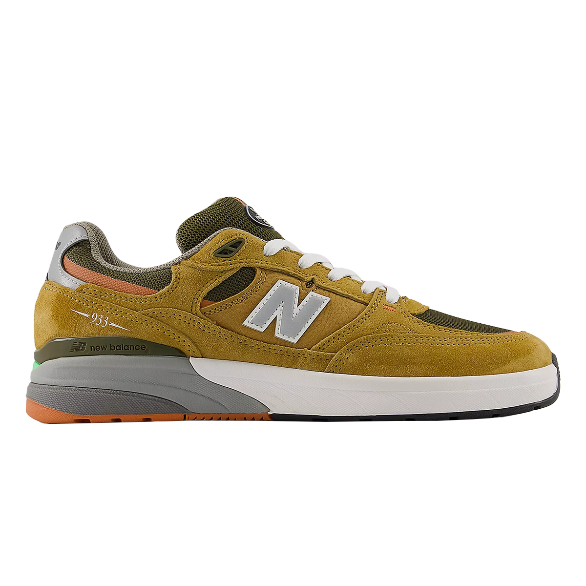 New Balance NM 933 Shoes - Camel / Dark Brown